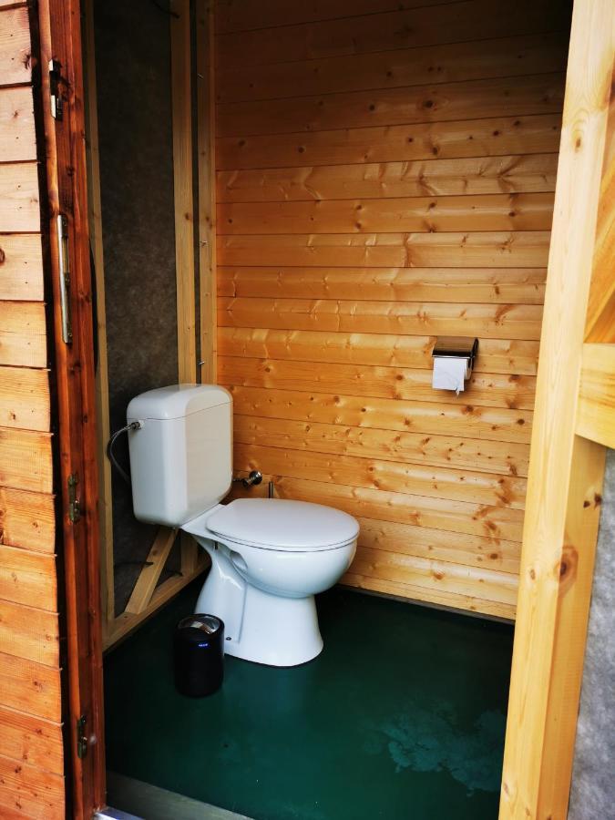 Hotel Au Pied Du Trieu, The Glamping Experience Labroye Exterior foto