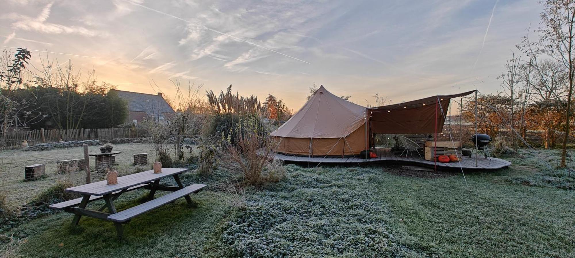 Hotel Au Pied Du Trieu, The Glamping Experience Labroye Exterior foto
